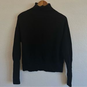 Wilfred Fitted Turtleneck Sweater Black Size Small